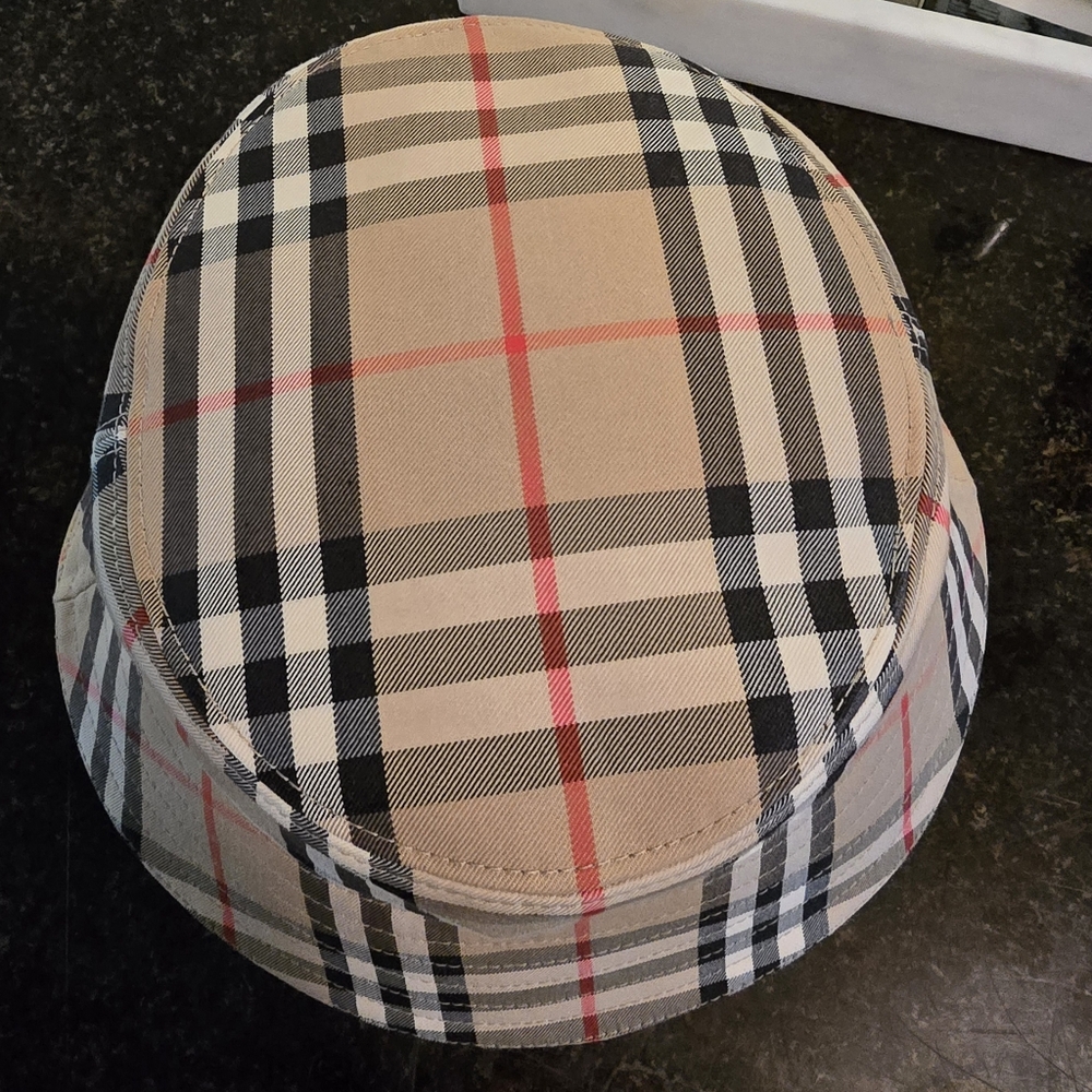 Burberry Beige Plaid Bucket Hat - Picture 2 of 7